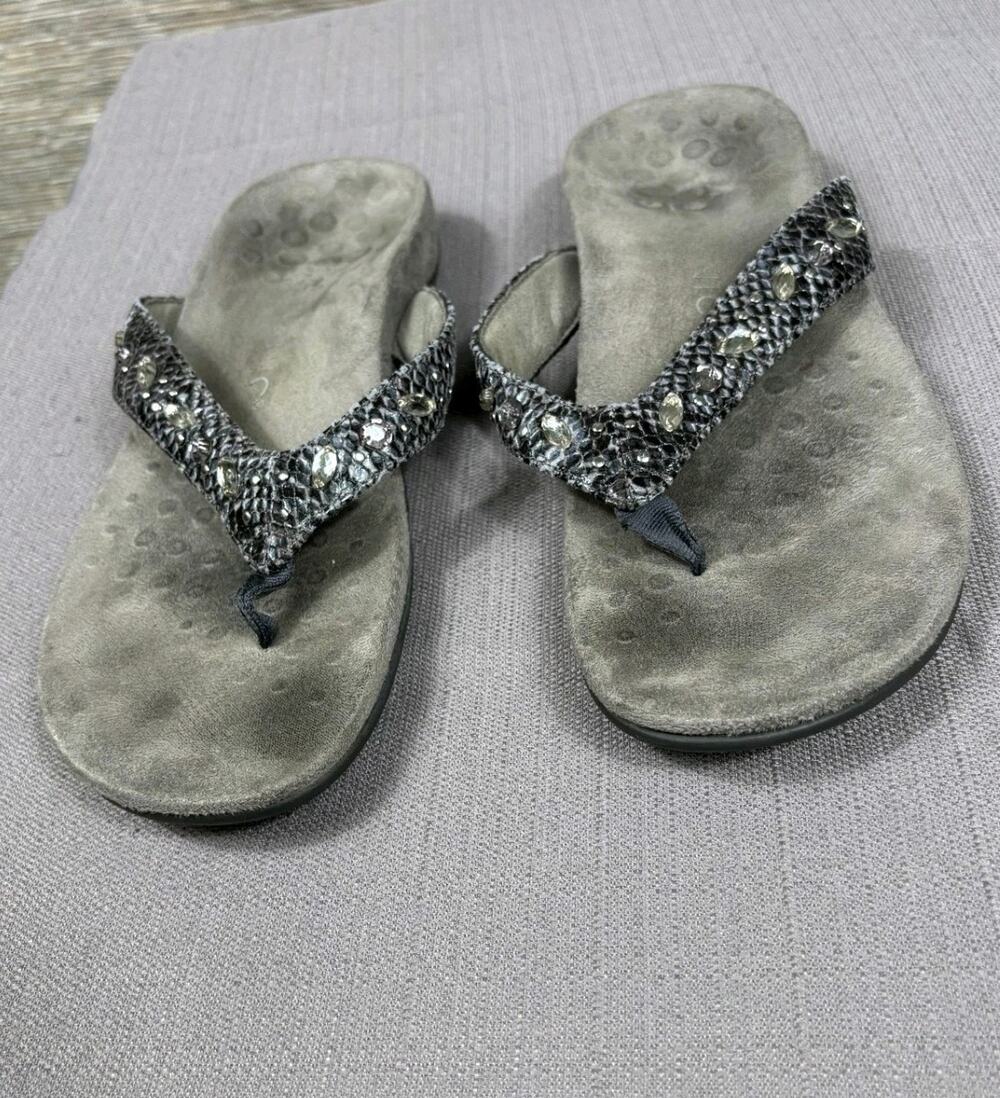 Vionic Lucia Womens Sandal Snake Print Size 9 Silver Gray TVW5552 Embellished